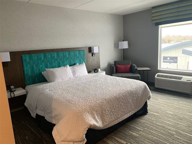 Hampton Inn Peterborough Exterior foto